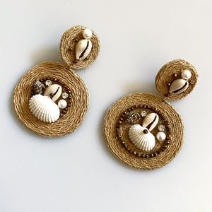 Beaded Basket Seashell Earrings